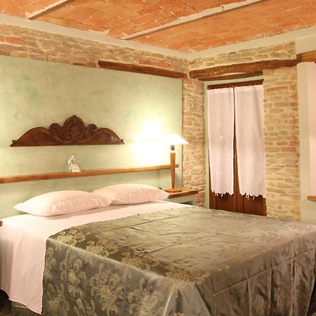 Agriturismo Ercolana Neviglie Kamer foto